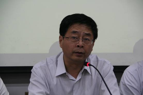 扬州大学副校长胡效亚教授江苏省教育学会会长杨九俊研究员10月11日